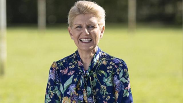 Debbie Hewitt / FA