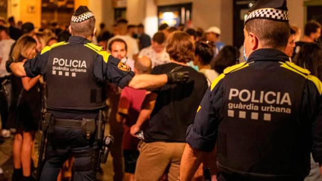La UREP de la Guardia Urbana, en una intervención anterior / EFE