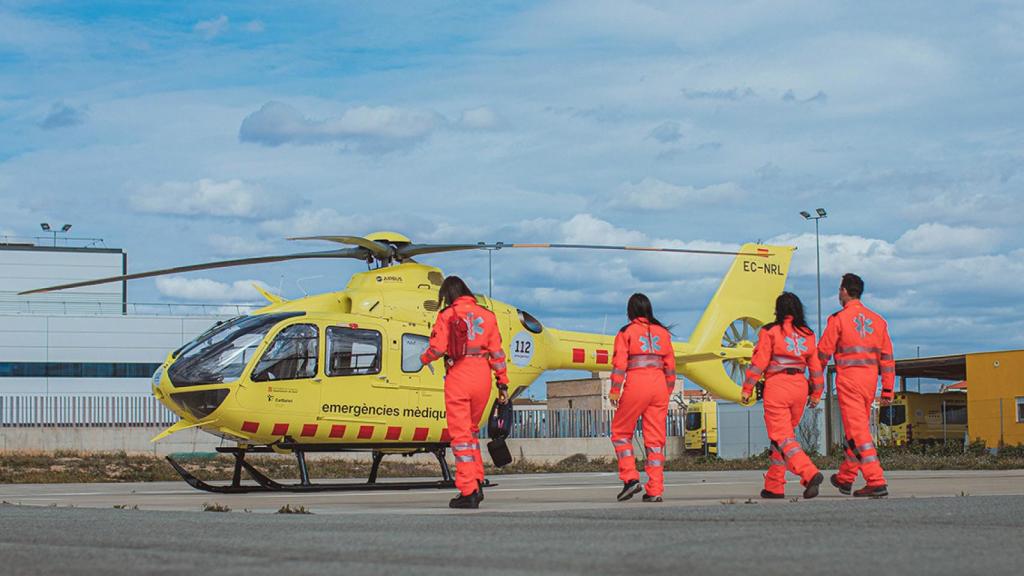 Helicóptero medicalizado del SEM, como el que ha trasladado este jueves a un herido crítico tras caer de un andamio en Girona / GENCAT