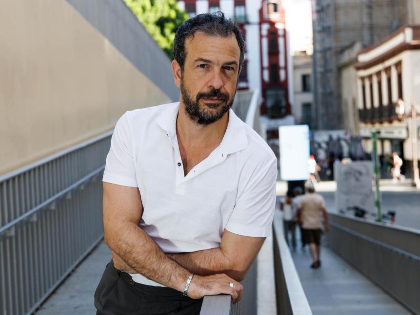 Víctor J. Vázquez