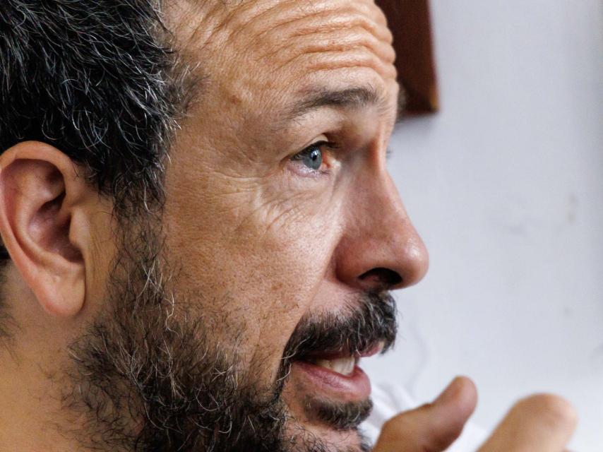 Víctor J. Vázquez