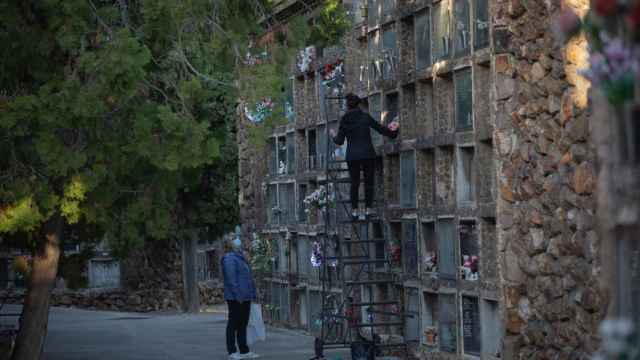 Nichos en un cementerio