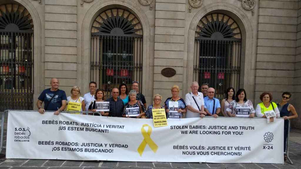 Familias de la Asociación SOS Bebés Robados Cataluña