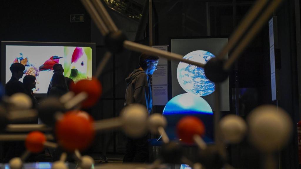 Imagen del primero de los ámbitos de la exposición en CosmoCaixa