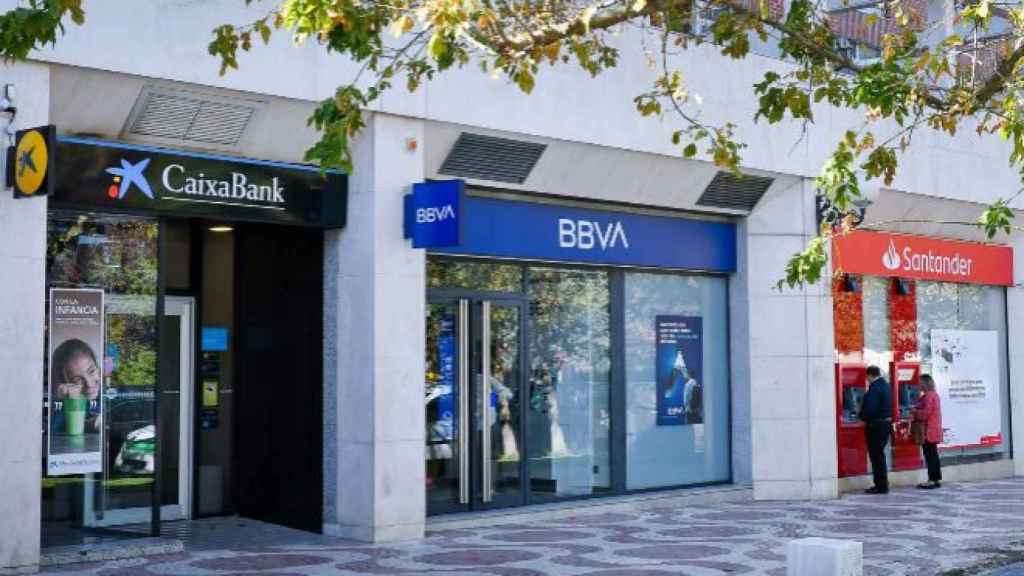 Varias sucursales de bancos / EFE