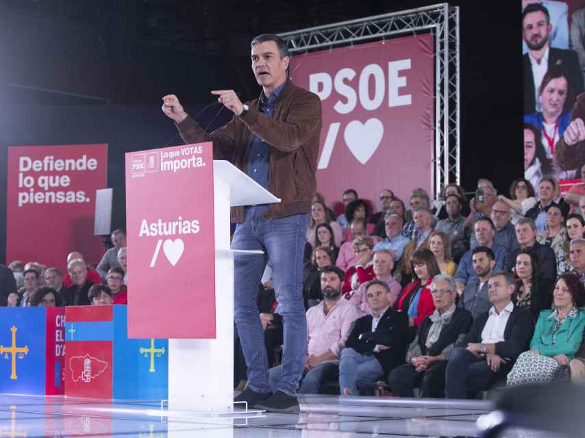 El presidente Pedro Sánchez en un acto de campaña en Gijón / JORGE PETEIRO - EP