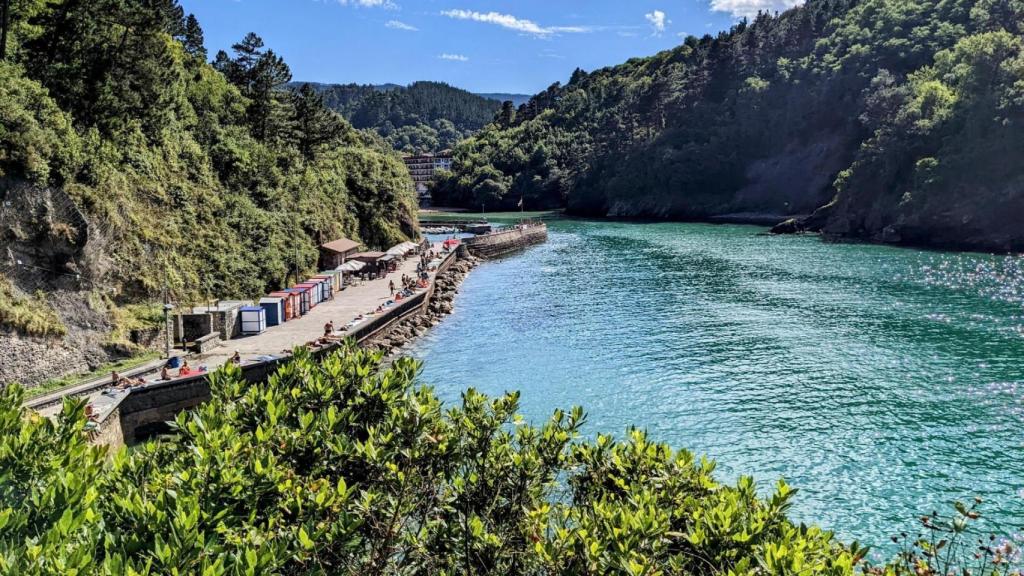 Playa Ea / Turismo Euskadi