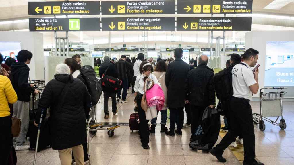 Pasajeros en el Aeropuerto de Barcelona-El Prat