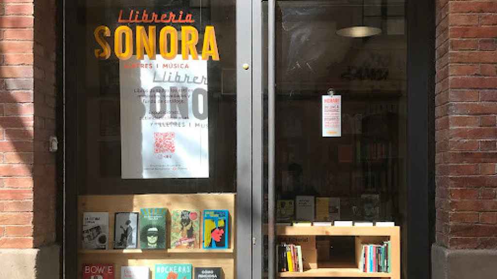 Escaparate de la Librería Sonora