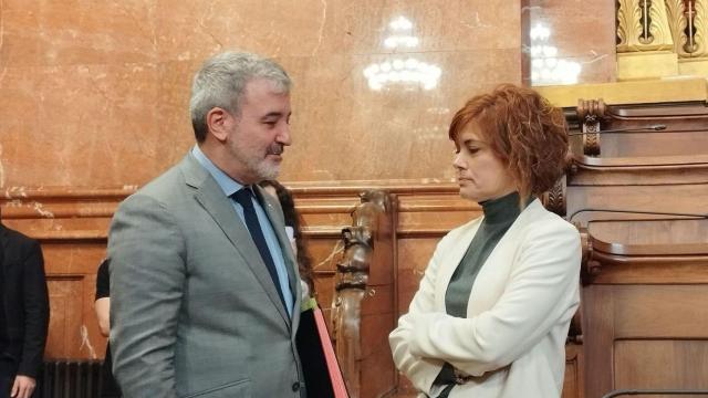 El alcalde de Barcelona, Jaume Collboni, y la líder del grupo municipal de ERC, Elisenda Alamany