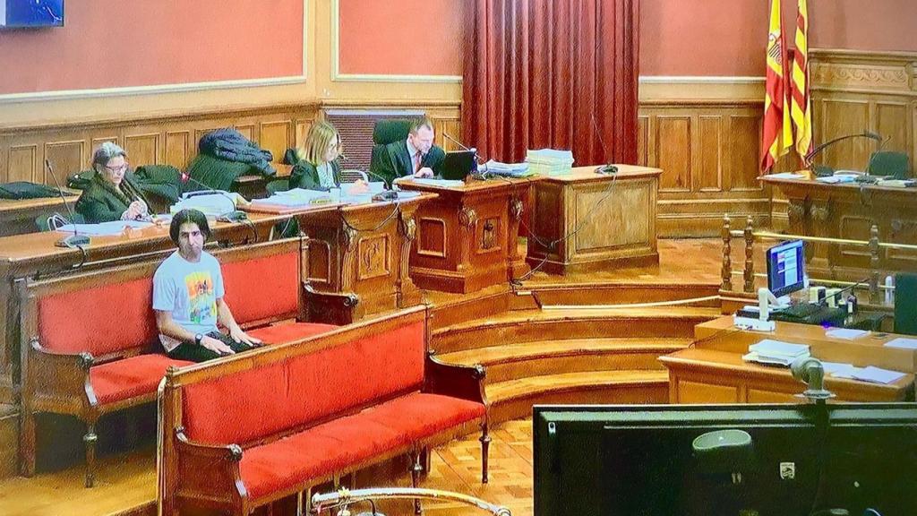 El acusado de matar a su exnovia de 26 años en el barrio de El Clot