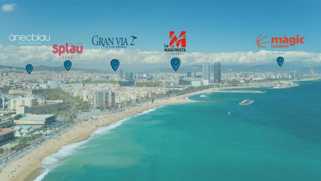 Mapa de la costa de Barcelona con diferentes centros comerciales de la metrópoli