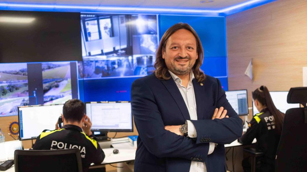Salva Tovar en la Sala de control operativo (Sala 092) durante su entrevista con Metrópoli